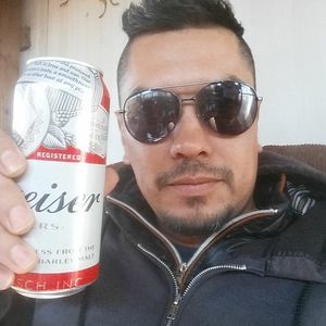 Meet your Posher, Moises